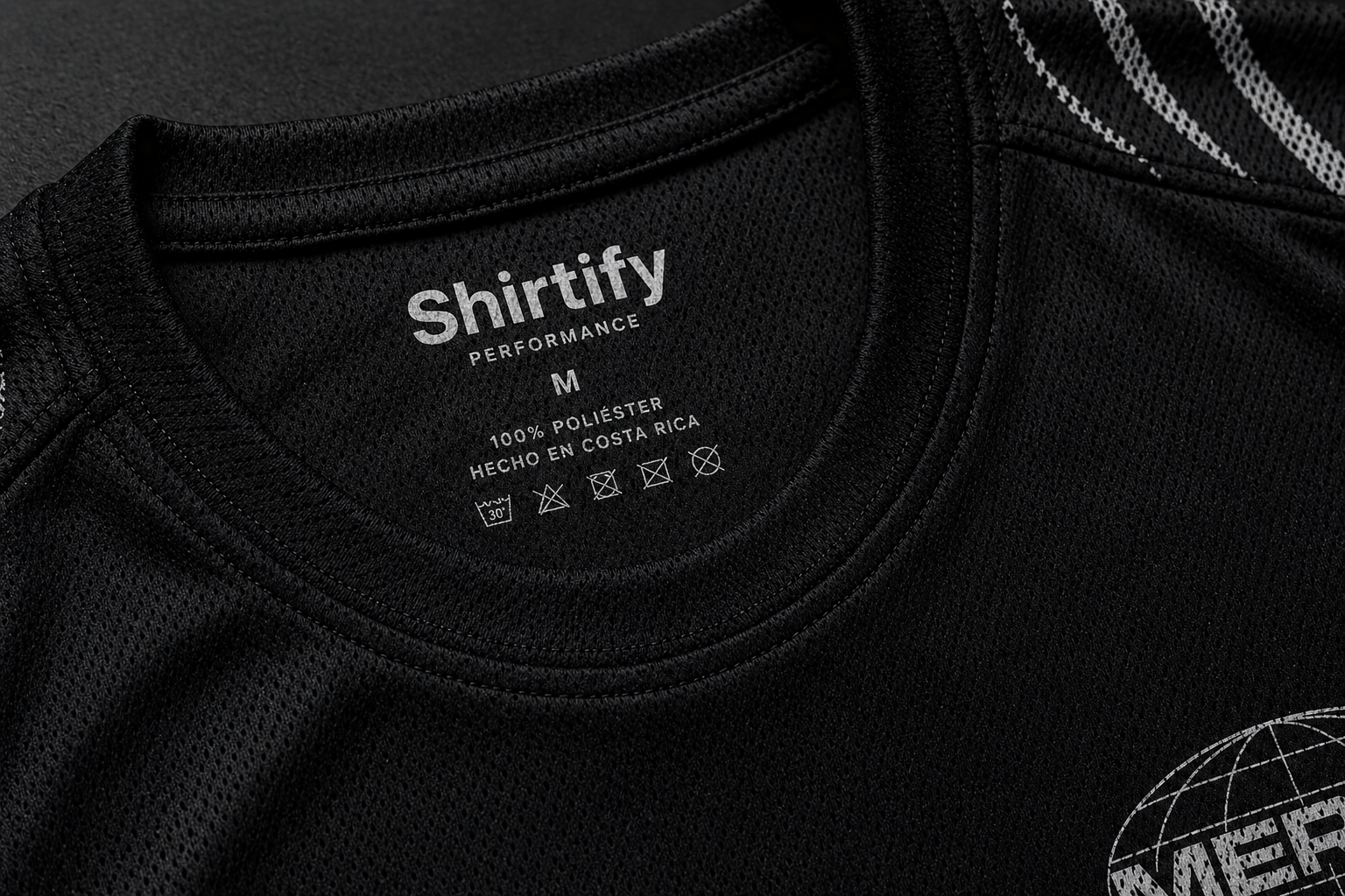Etiqueta de prenda fabricada en Costa Rica — taller familiar Shirtify, Tres Ríos